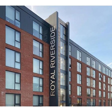 Royal Riverside Apartments Sheffield Centre - Opulent Living Exterior foto